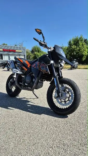 690 SMC