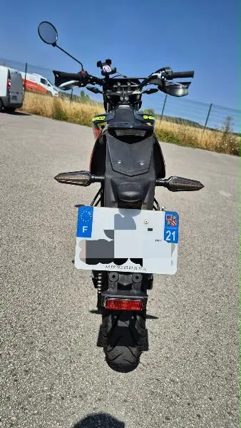 50 SM RED ONE