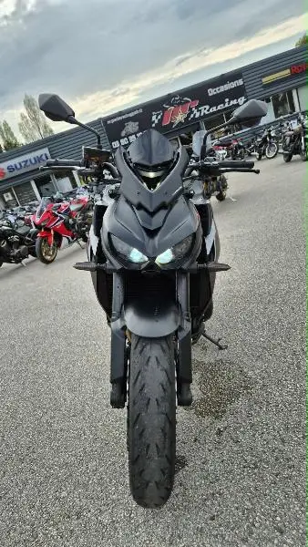 Z 1000
