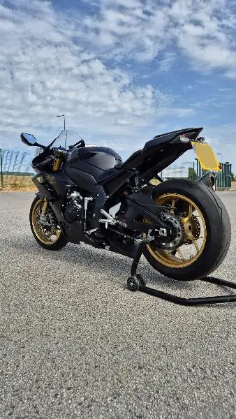 CBR 1000  RRR FIREBLADE SP