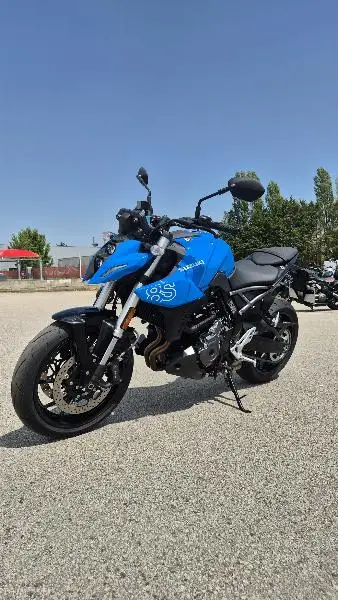 GSX8S