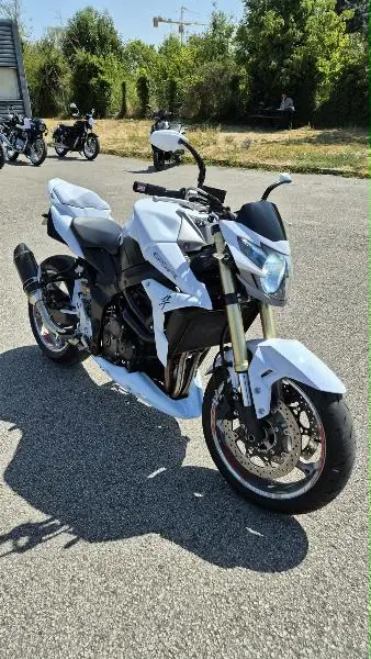 GSR 750