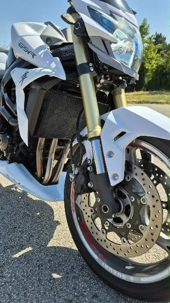 GSR 750