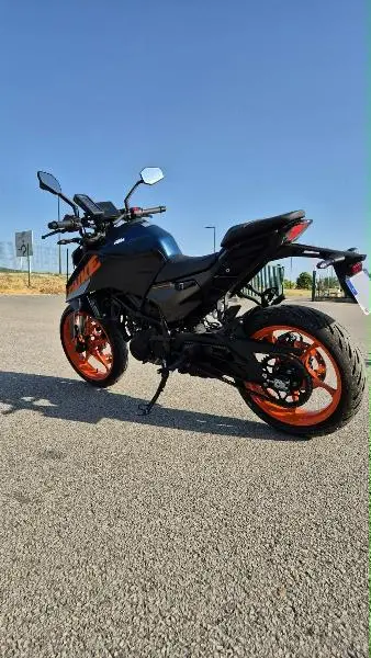 125 DUKE