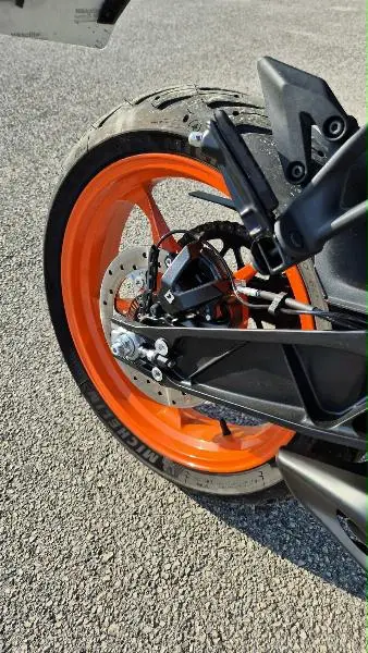 125 DUKE