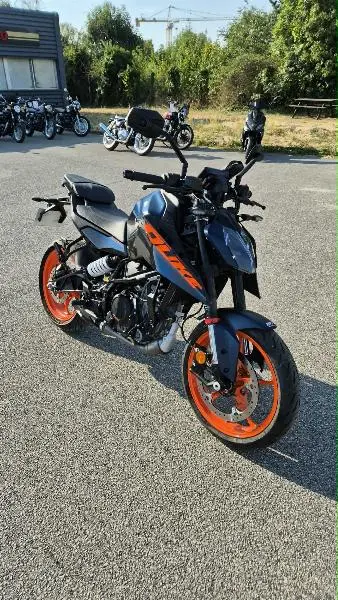 125 DUKE
