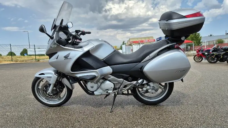 NT DEAUVILLE 700