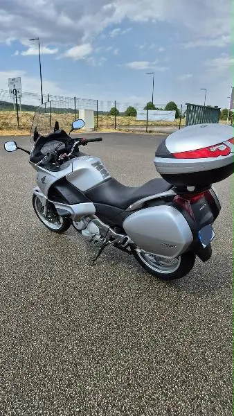 NT DEAUVILLE 700