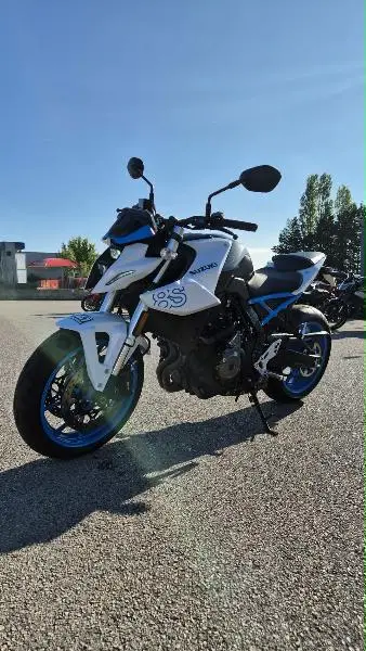GSX8S