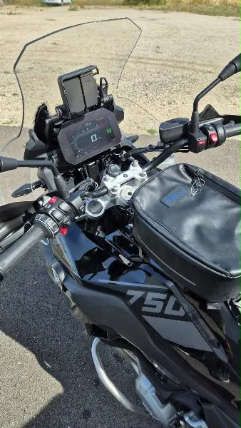 F 750 GS Triple Black