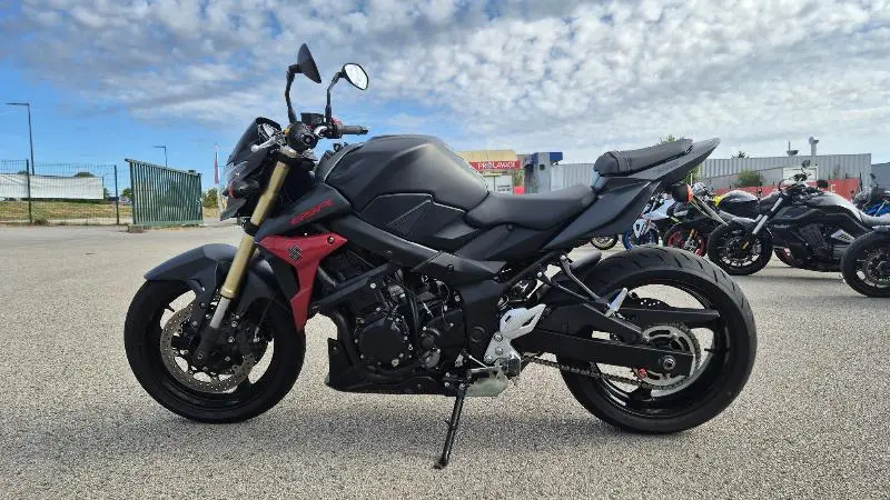 GSR 750 ABS