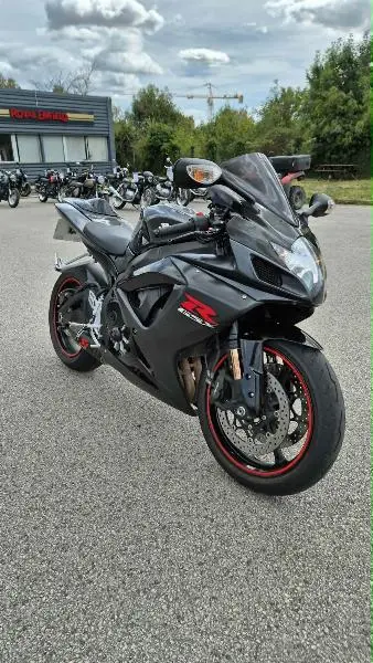 GSXR 750