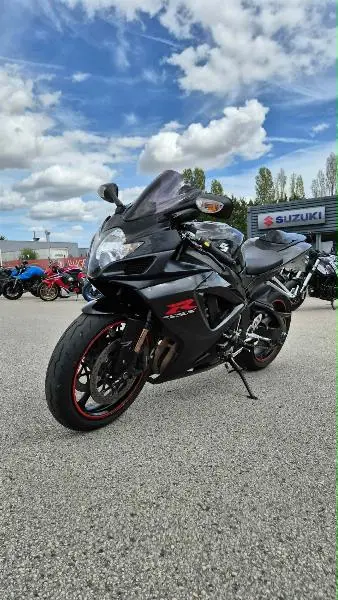 GSXR 750