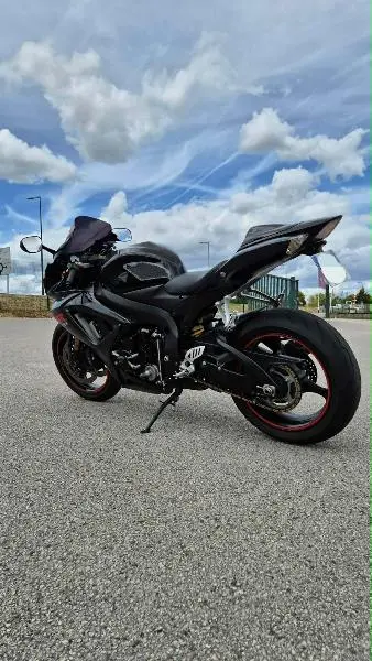 GSXR 750