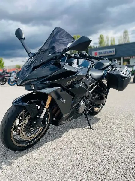 GSXS 1000 GT