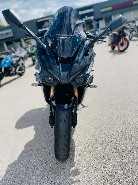 GSXS 1000 GT