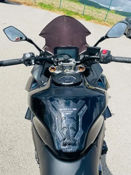 GSXS 1000 GT