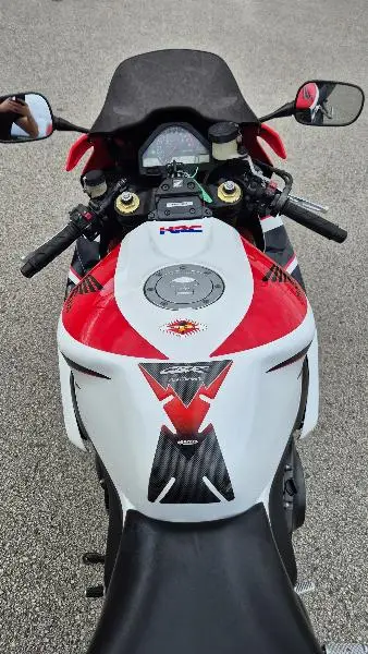 CBR 1000 RR FIREBLADE  HRC