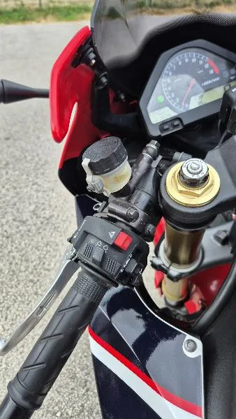CBR 1000 RR FIREBLADE  HRC