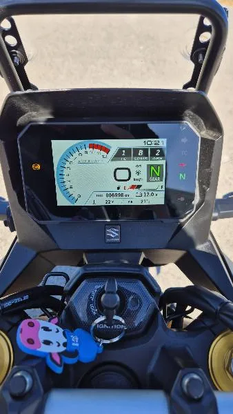DL VSTROM 800DE