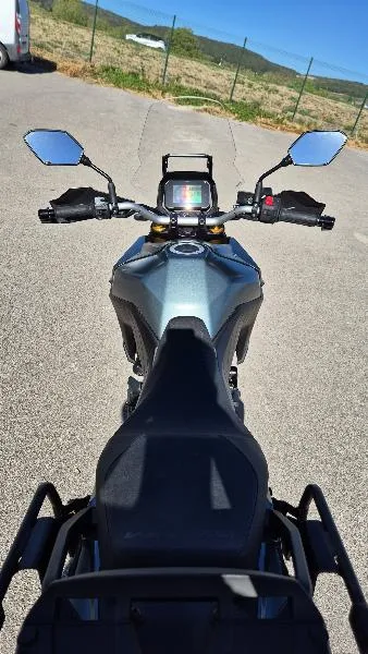 DL VSTROM 800DE