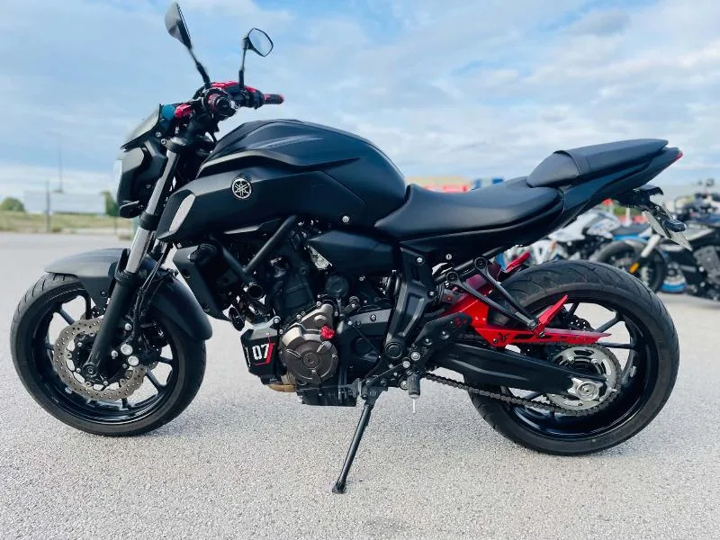 MT07