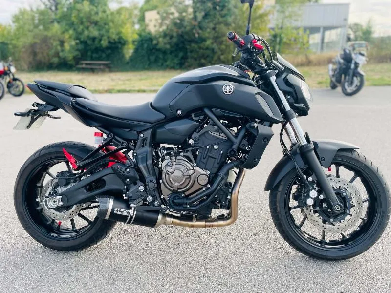 MT07