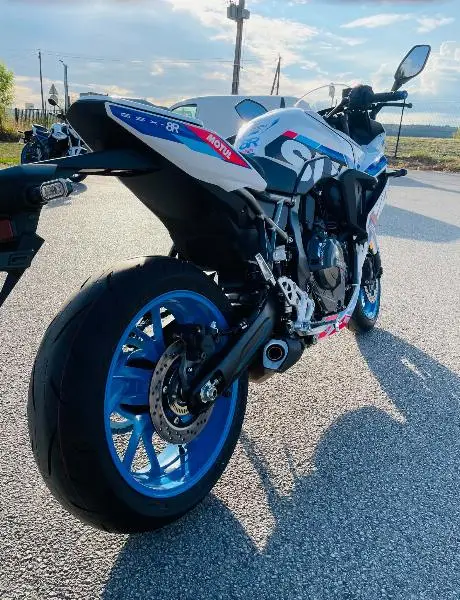 GSX8R