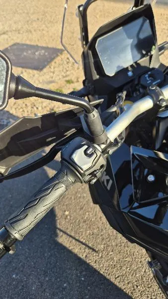 VSTROM 800DE