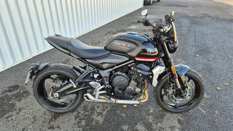 TRIDENT 660