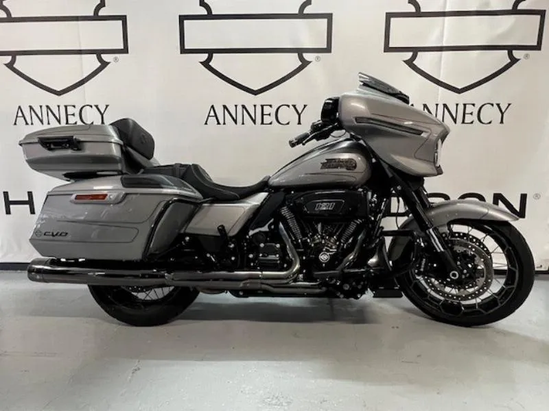 TOURING STREET GLIDE 1977 CVO 