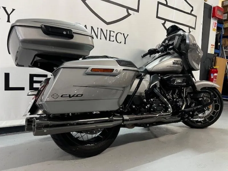 TOURING STREET GLIDE 1977 CVO 
