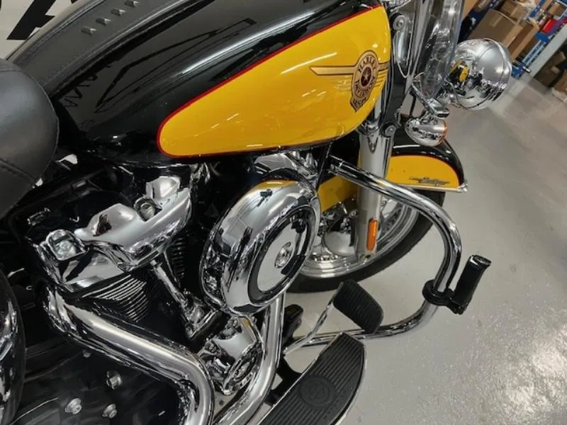 SOFTAIL HERITAGE 1745 CLASSIC