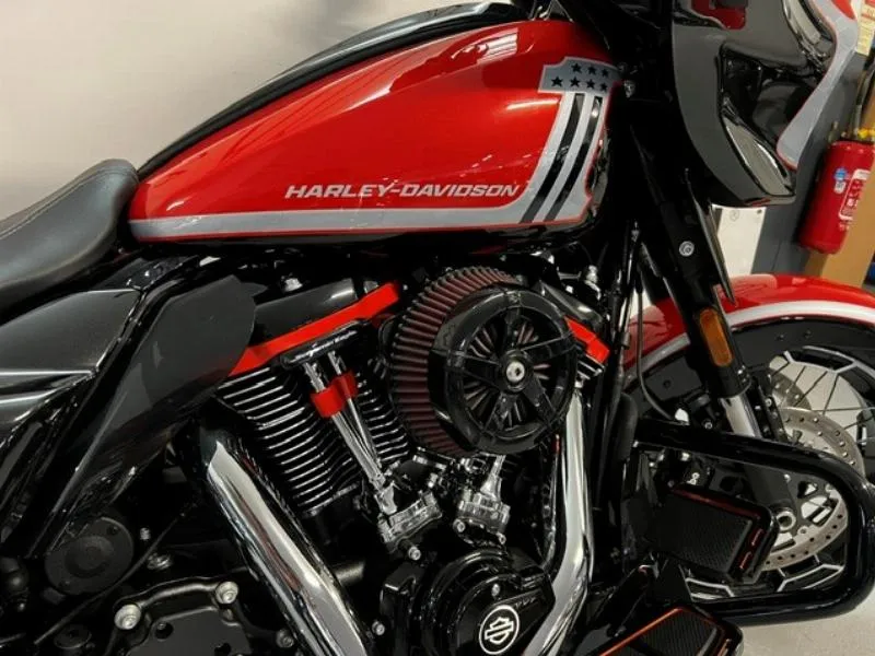TOURING STREET GLIDE 1977 CVO 
