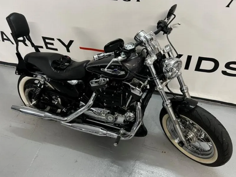 SPORTSTER CUSTOM 1200