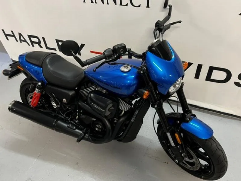 STREET ROD 750