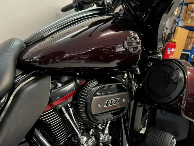 TOURING STREET GLIDE 1923 CVO 