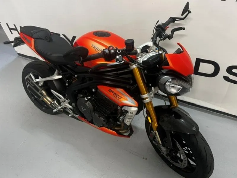 SPEED TRIPLE 1200 RS