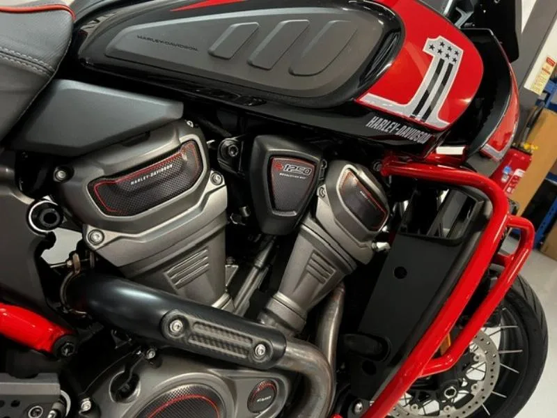 ADVENTURE PAN AMERICA 1250 CVO