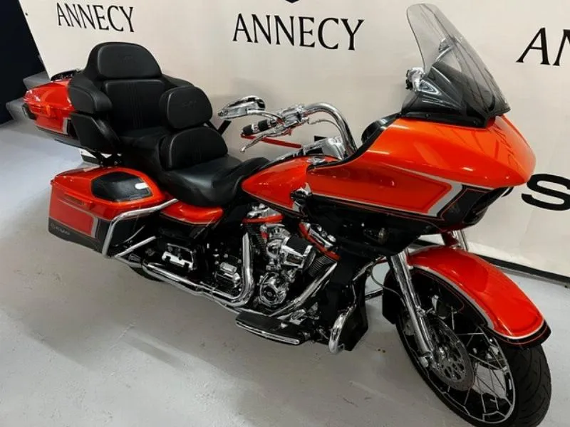 TOURING ROAD GLIDE 1923 CVO
