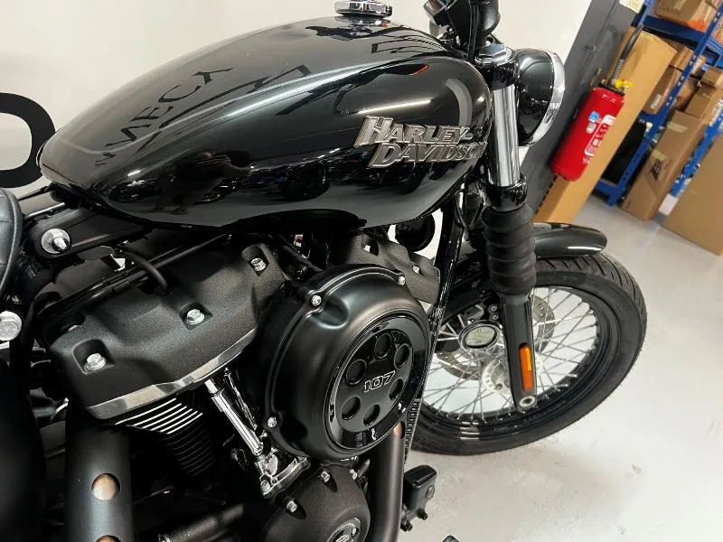 SOFTAIL STREET BOB 1745