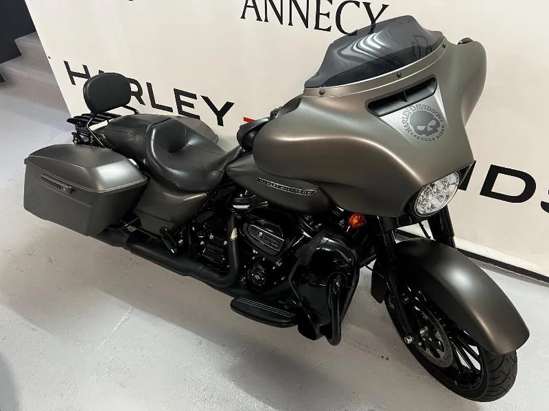 TOURING STREET GLIDE 1868 SPECIAL