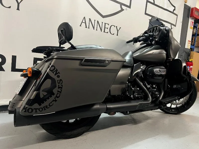 TOURING STREET GLIDE 1868 SPECIAL