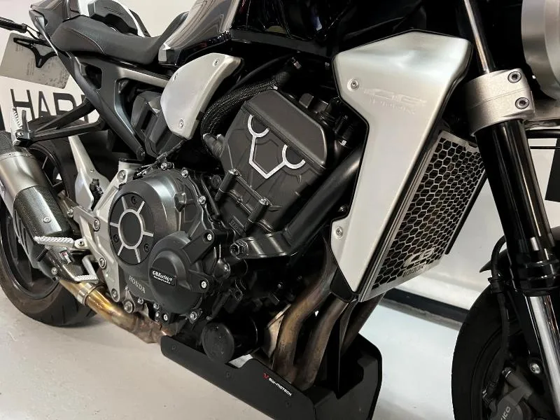CB 1000 R