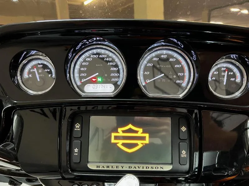 TOURING ULTRA LIMITED 1690