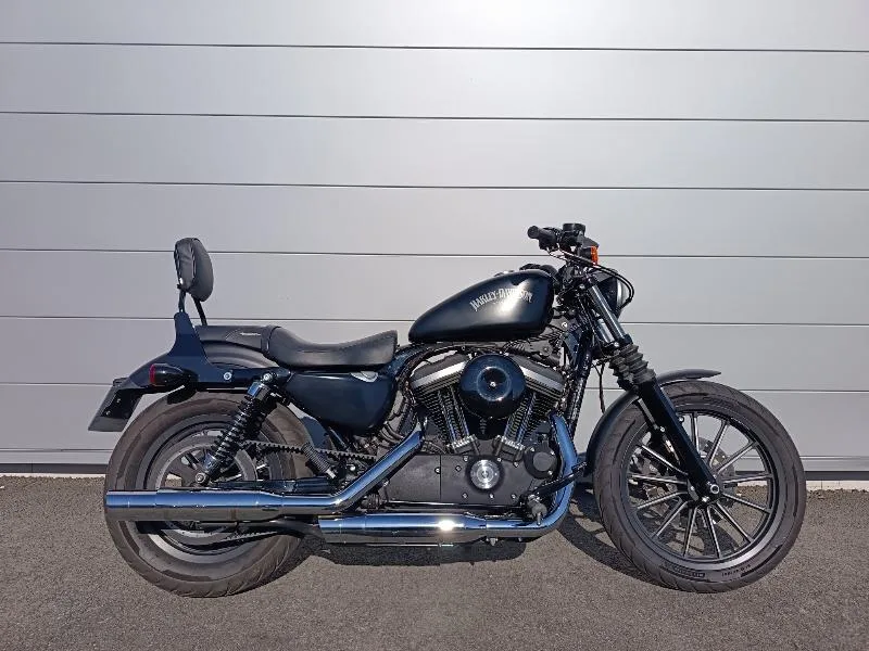 SPORTSTER IRON 883