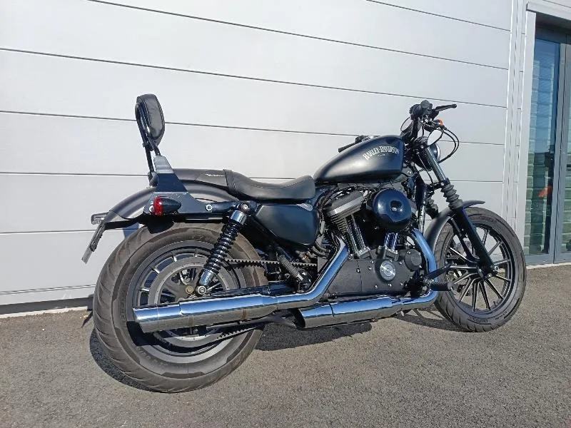 SPORTSTER IRON 883