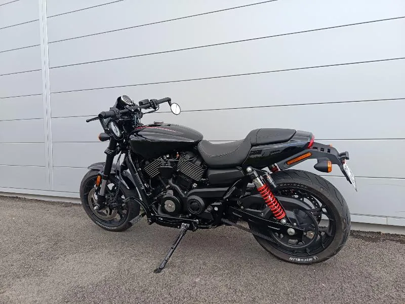 STREET ROD 750