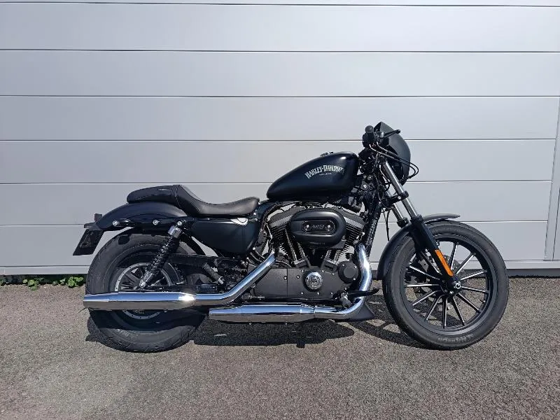 SPORTSTER IRON 883