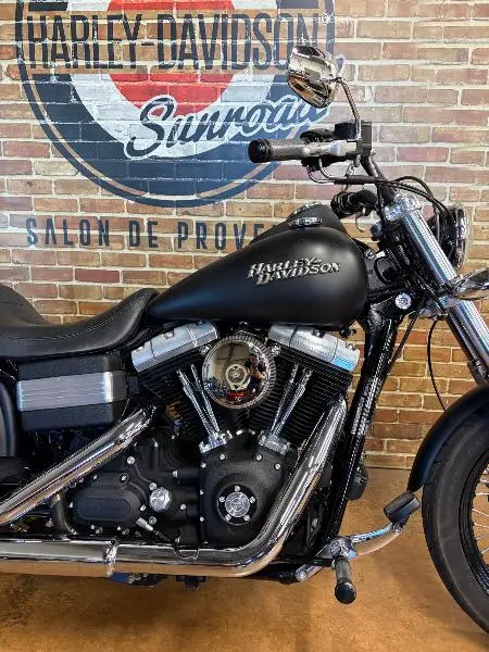DYNA STREET BOB 1584 2011